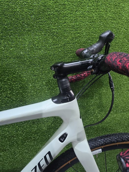 Гравел Specialized Diverge