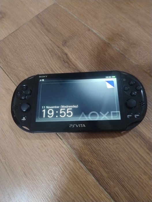 Продавам  PSvita