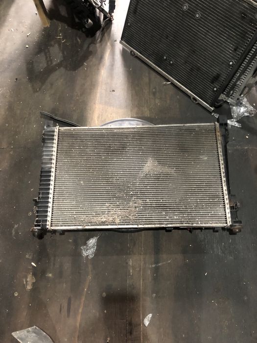 W203 цешка мерседес радиатор