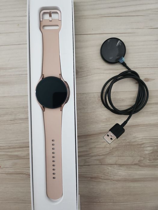 samsung galaxy watch 4 pink