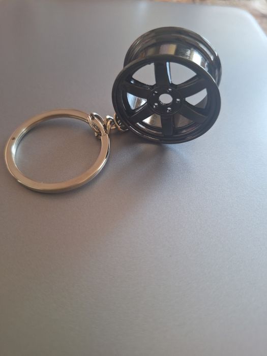 Метален ключодържател