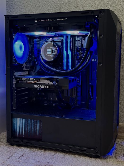 Мощен геймърски компютър