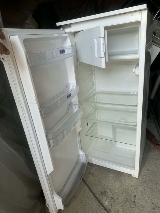 Vand Frigider marca Germana 550 de lei