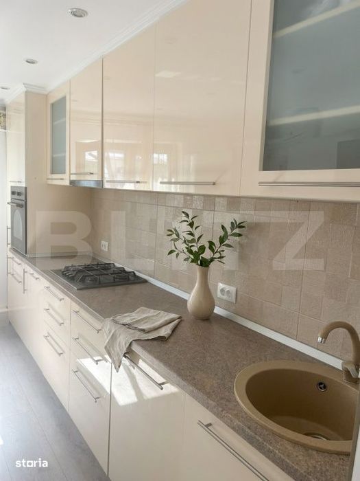 Apartament 3 camere, 81 mp, decomandat, zona SPITAL