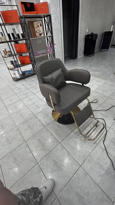 Инструменты для парикмахерской