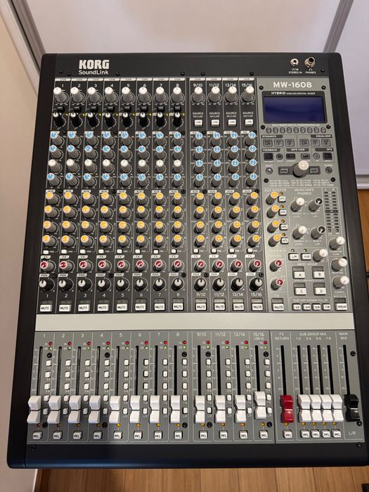 Пулт Korg MW1608
