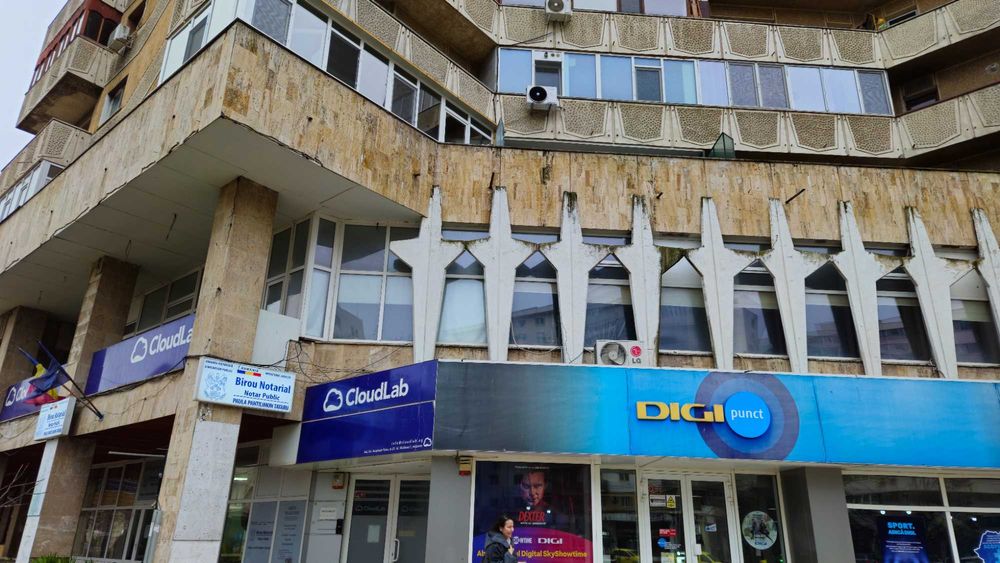Spatiu comercial de inchiriat Bloc Moldova mezanin