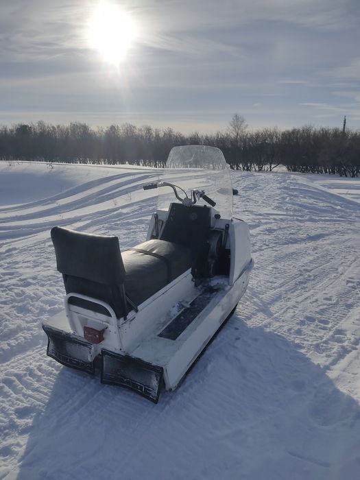 Продам снегоход Буран