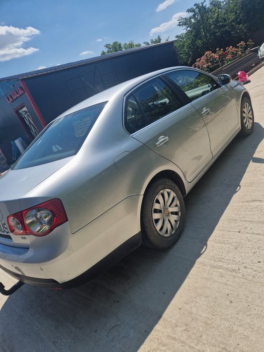 Vând  Volkswagen jeta