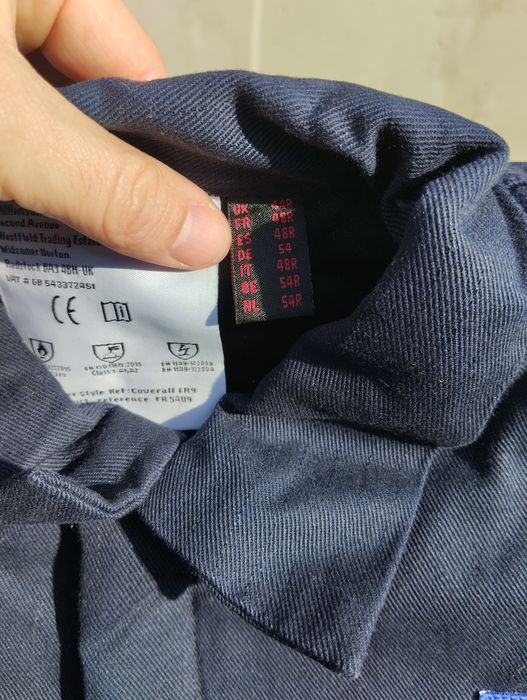 Продам спецодежду.