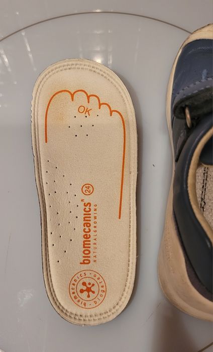 Ботинки для малыша. Размер 24