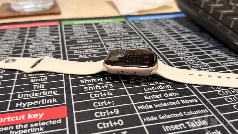 Продам apple Watch series 10
