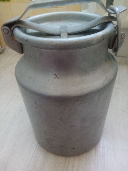 Продам алюминевую флягу