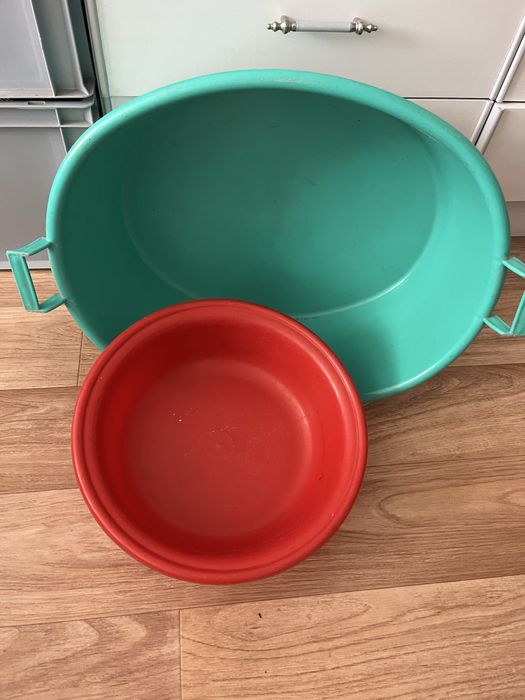 Продаю тазики пластмасовые