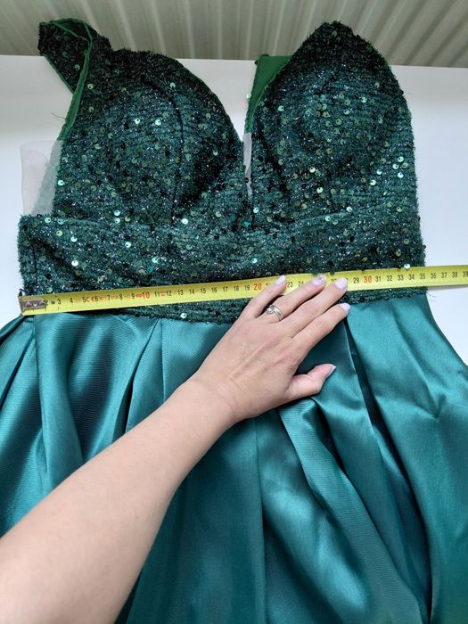 Rochie A-Line, satinata, de ocazie,verde smarald, mas S, eleganta