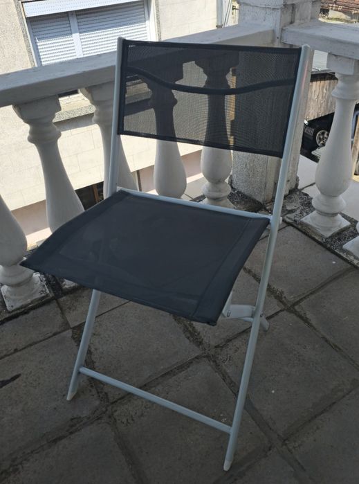 Комплект маса за градина 4 стола  с чадър нови от Германия 

Размер н