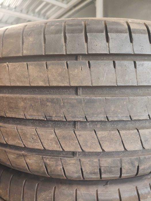 2бр. летни гуми 235/45/18 Goodyear