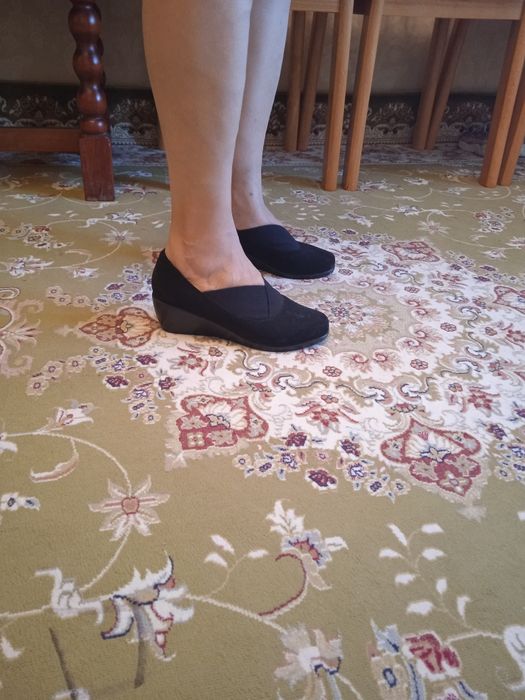 Продам обувь цена 3500