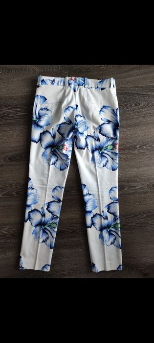 Pantaloni florali Zara woman, marimea xs