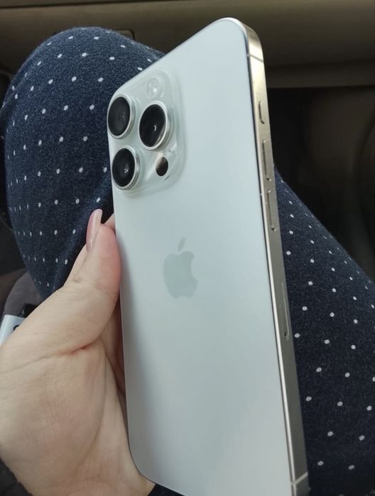 iPhone 15pro в идеальном состоянии