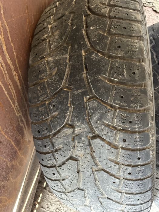 Шины зимный 286/60R18 116T