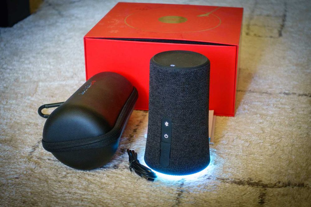 Портативна bluetooth колонка Anker SoundCore Flare