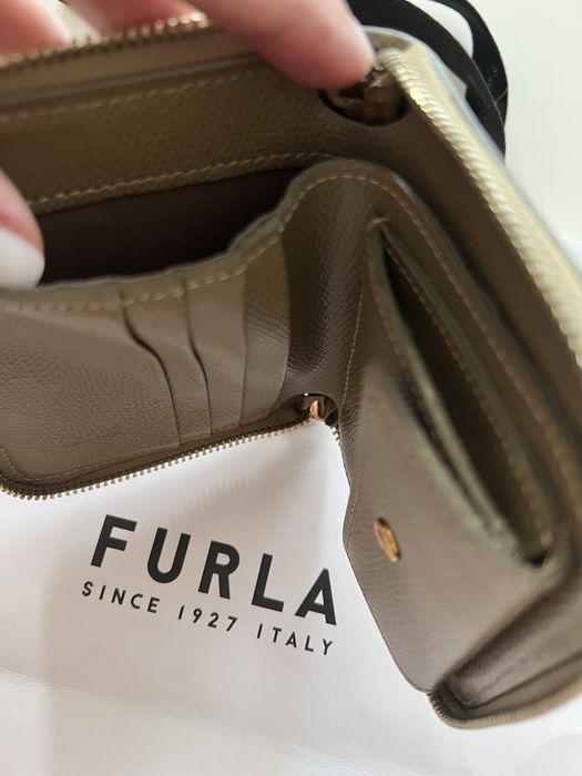 Портфейл furla 12х10х1 см.