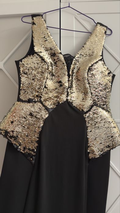 Продам шикарное платье