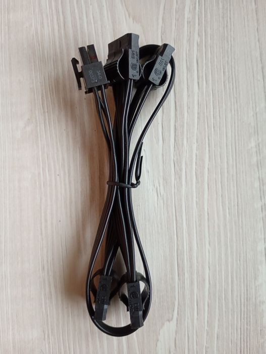 Cablu modular Corsair Type 4 pentru sursă de alimentare, de la 6 pini la 4 conectori Molex (34-0 00373)