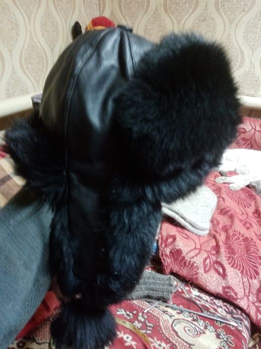 Продаётся меховая шапка