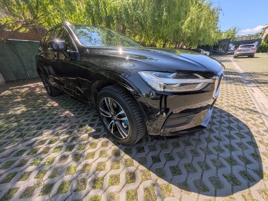 Volvo XC60 D4 Momentum Pro 2019 | Volvo On Call
