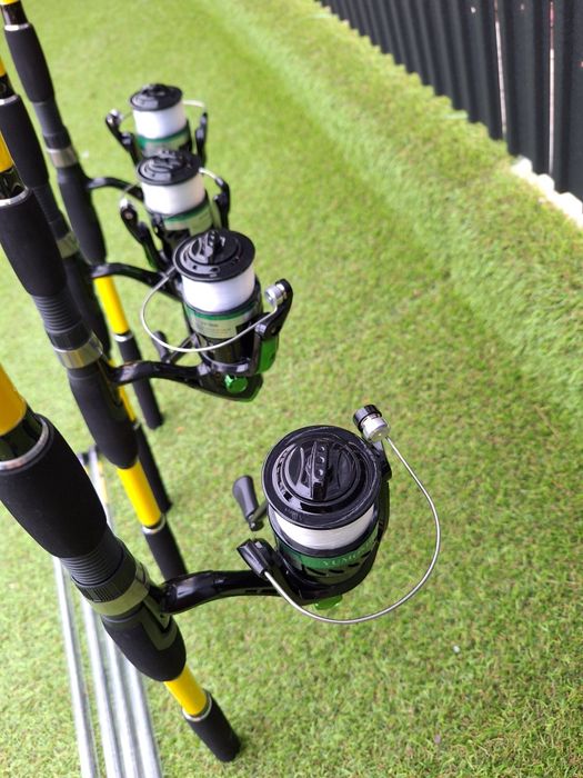 Set Bolentino PLUS 3.0m + Yumoshi FF 7000

Preț lansete + mulinete: 60