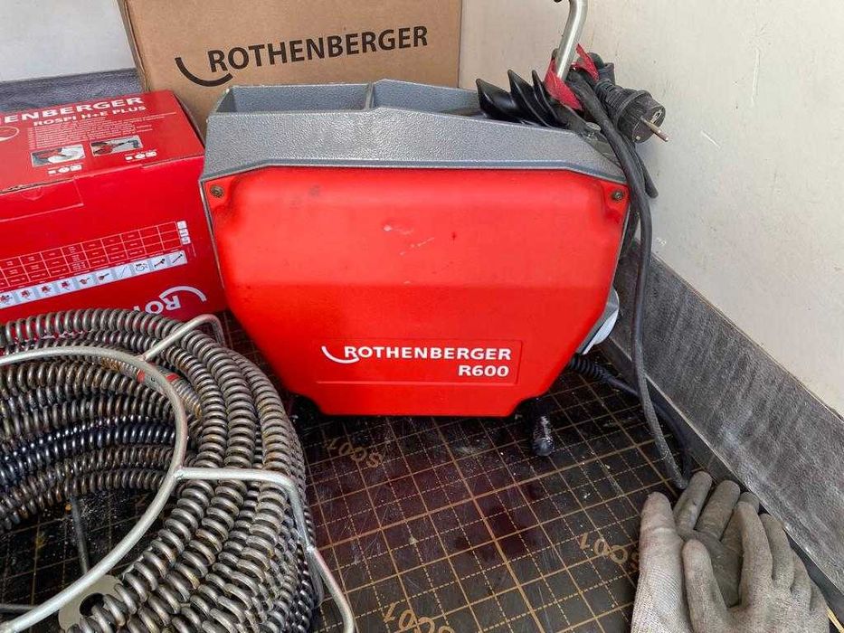 Desfundare canalizare cu sarpe mecanizat si inspectie video