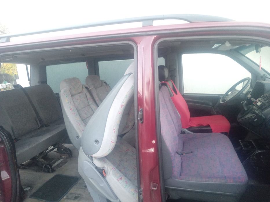 Vând mercedes vito W638 8+1 locuri