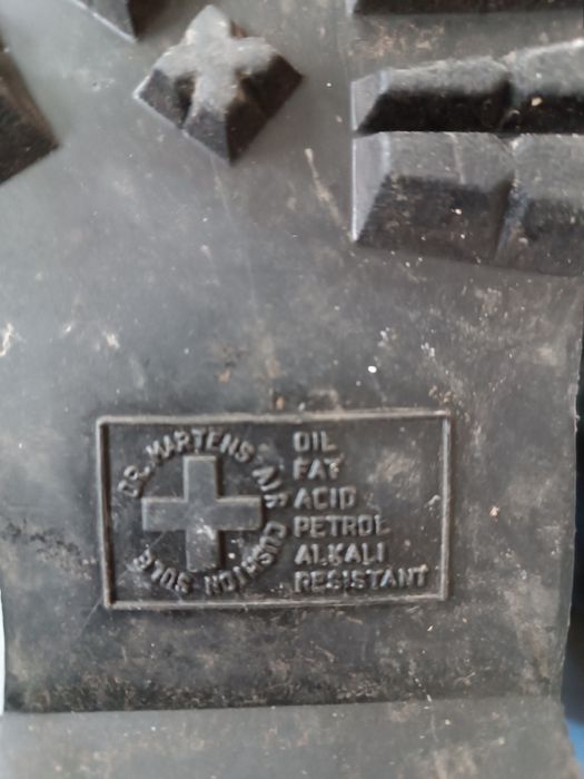 Дамски боти Dr.Martens