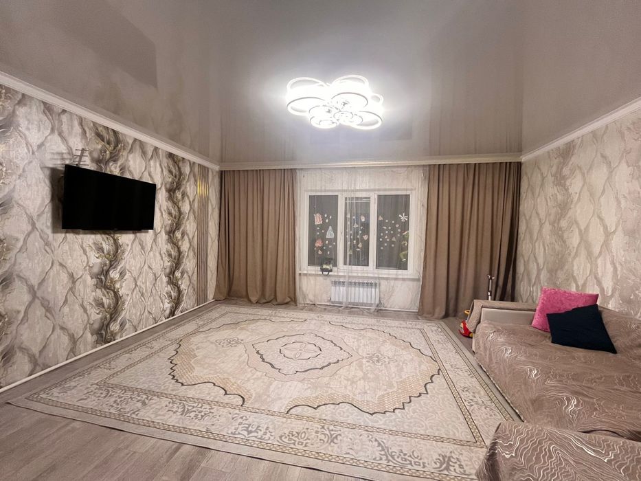 Продаем половину двухэтажного дома