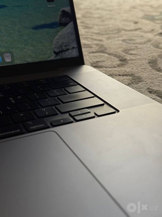 Macbook pro 16 inch M1 Pro