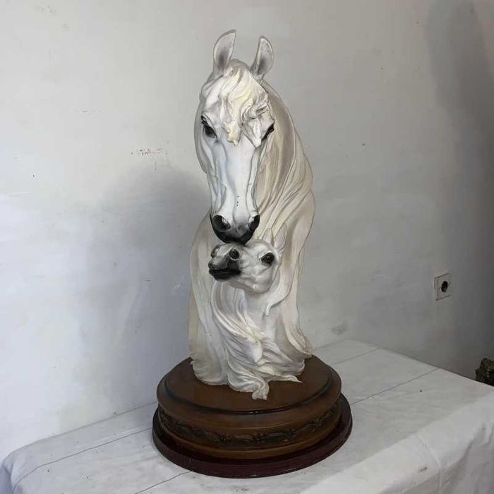 Statuie cal cu calut