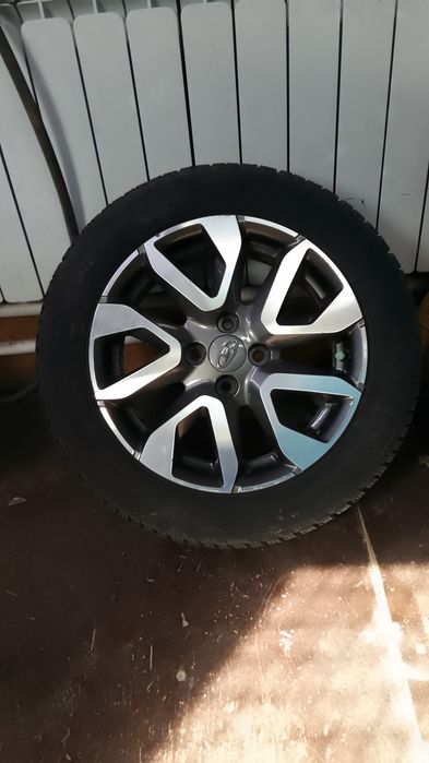 Продам диски с резиной