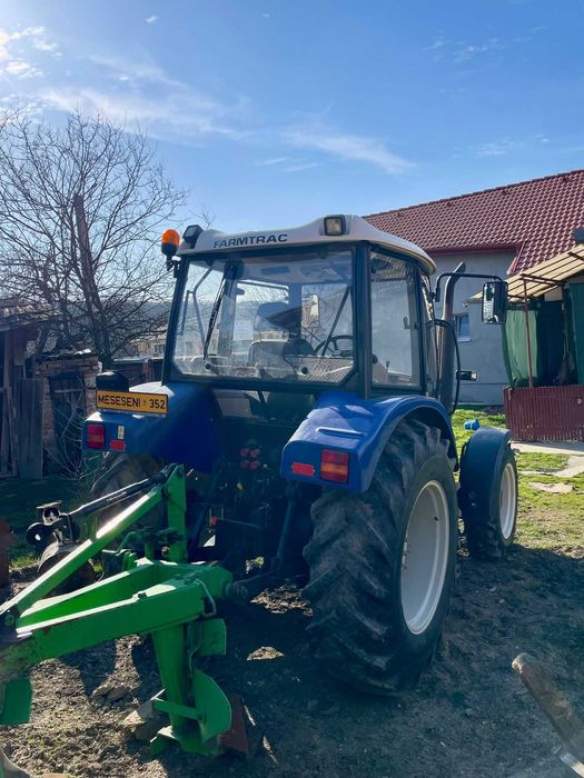Farmtrac 675 DTn - 75 CP