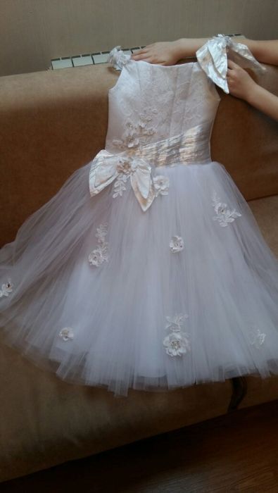 Продам очень красивое платье.