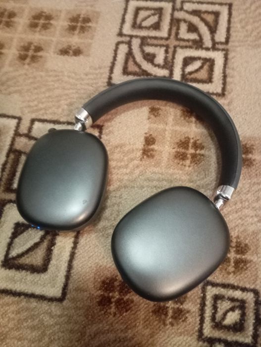 Науошник с микрофоном