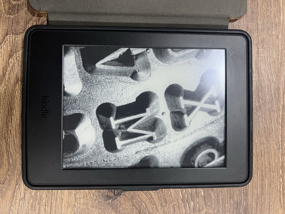 Kindle Paperwhite 7th generation с подсветка