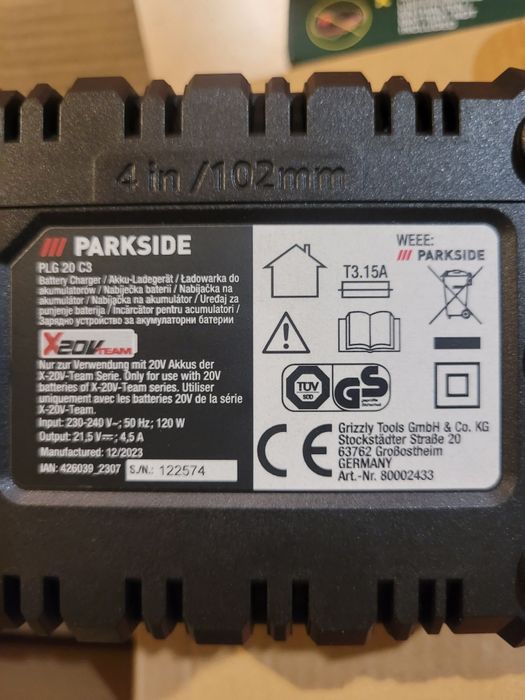 Зарядно устройство Parkside 20 волта 4.5/2.4 ампера