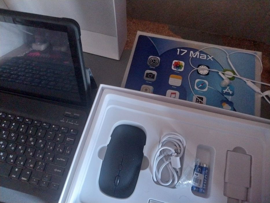 OZCT 17 MAX nootbook planshet