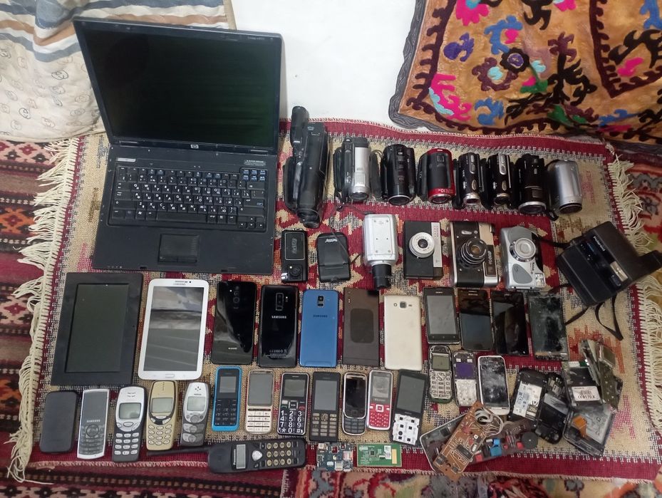 Fotakamera telifon noutbuk fotaaparatlar hammasi zapchast hisobida