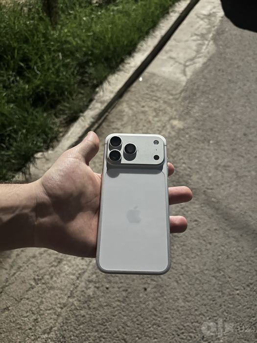 Iphone 17 pro max 256 silver 94% akb