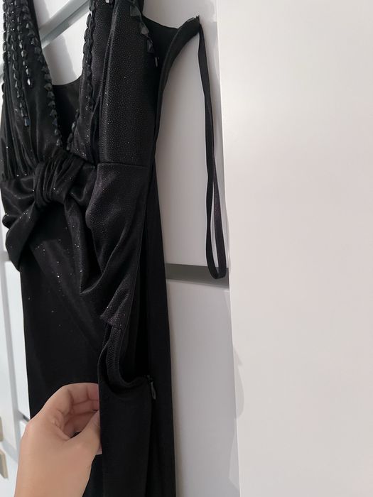 Rochie neagră de nuntă