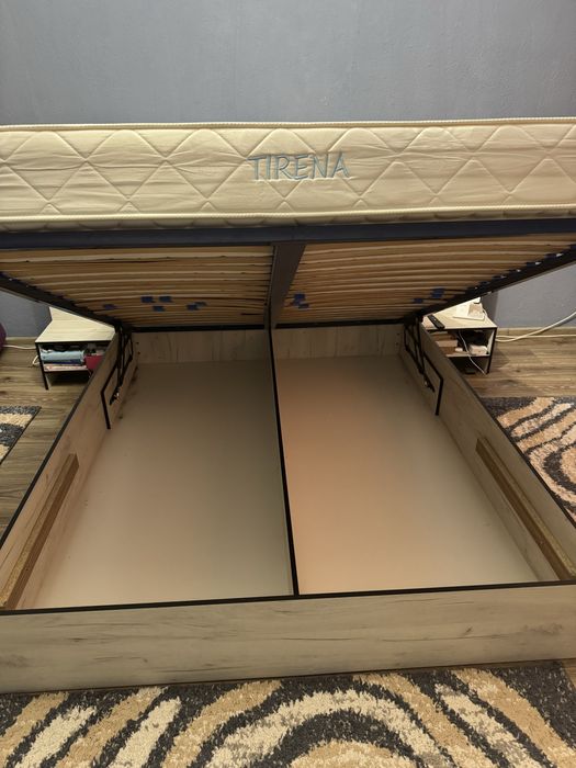 Спалня с гардероб и скрин