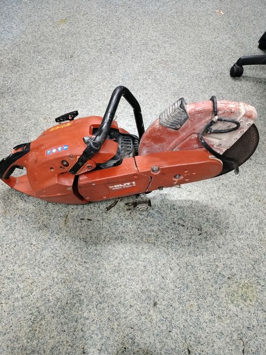 Vand drujba hilti dsh 700x  de tăiat beton, asfalt, fier.